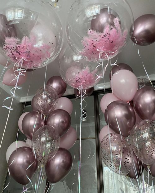 2 Bouquet + Large balloons