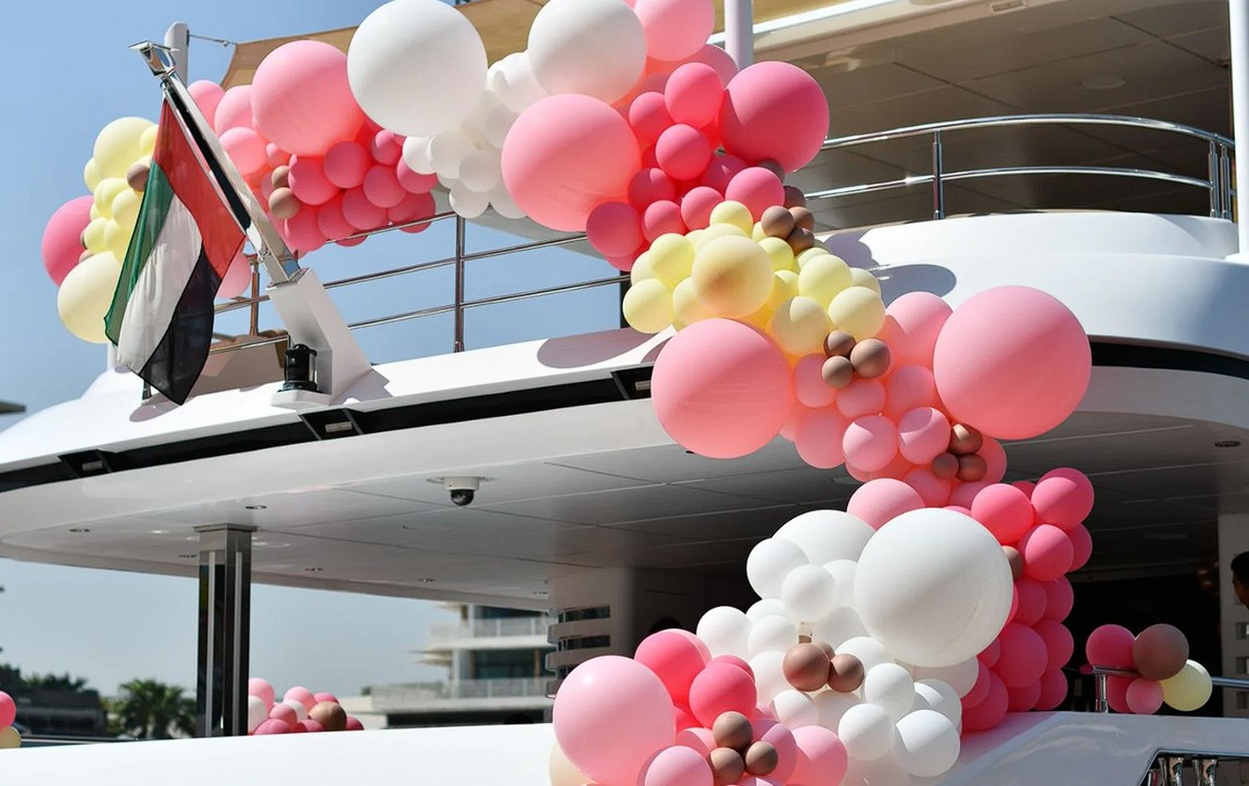 How Yacht Balloon Decoration in Dubai