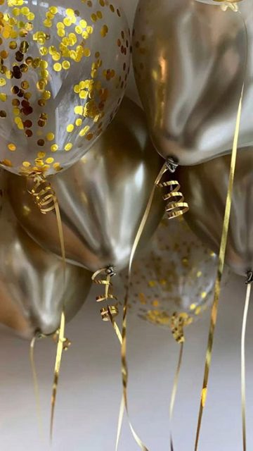 30 Gold & Confetti Helium Balloons for Ceiling
